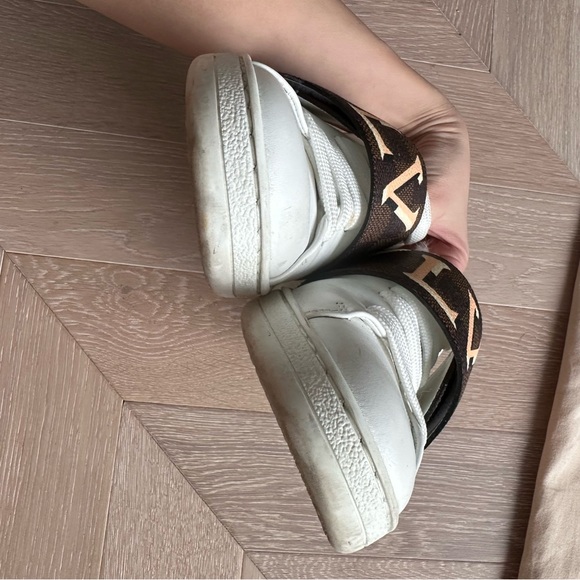 Louis Vuitton Frontrow Calfskin Monogram Sneakers - Picture 9 of 16